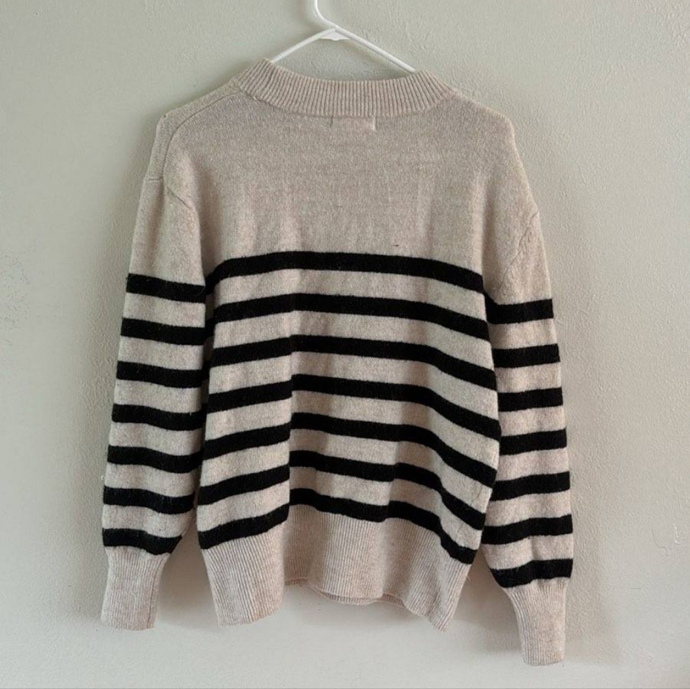 H&M Sweater - Picture 3 of 3